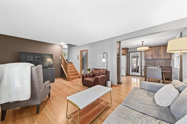 10336 W Park Ridge AVENUE, Wauwatosa, WI 53222