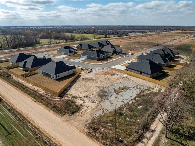 2144 Porter Street, Pea Ridge, AR 72751