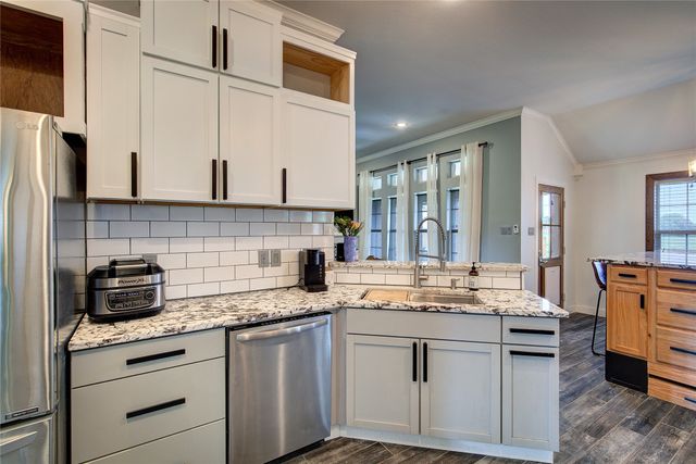 2027 Park Springs Road, Sulphur Springs, TX 75482