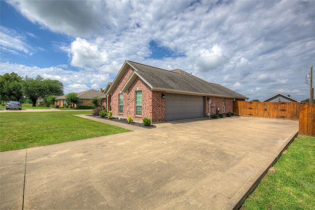2027 Park Springs Road, Sulphur Springs, TX 75482