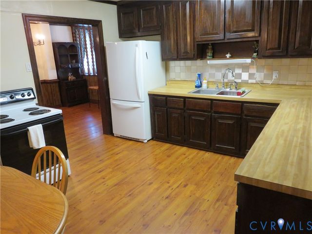 1304 Pennsylvania Ave, Glen Allen, VA 23060