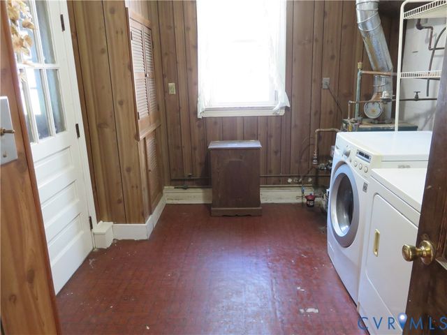 1304 Pennsylvania Ave, Glen Allen, VA 23060