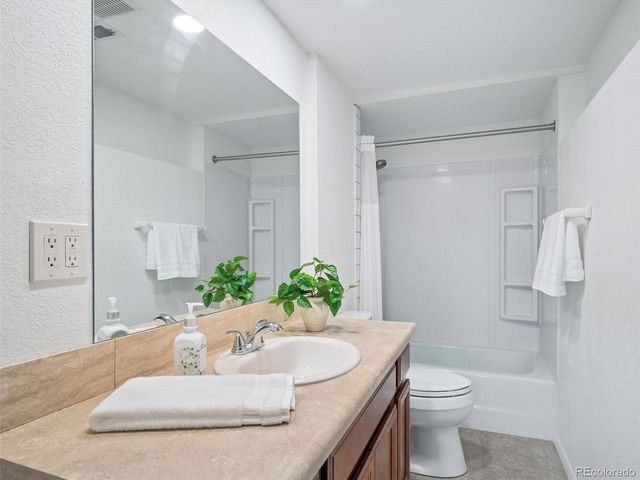 6480 Kilimanjaro Dr, Evergreen, CO 80439