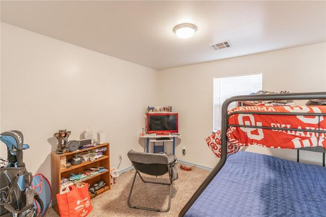 622 S Ash Street, Guthrie, OK 73044