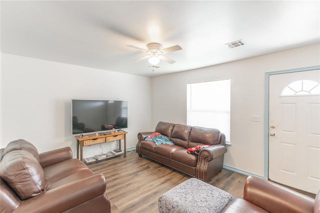 622 S Ash Street, Guthrie, OK 73044