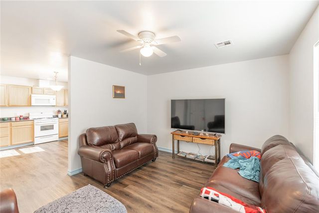 622 S Ash Street, Guthrie, OK 73044