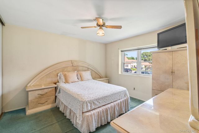 528 Lake Court 528, Middle Island, NY 11953