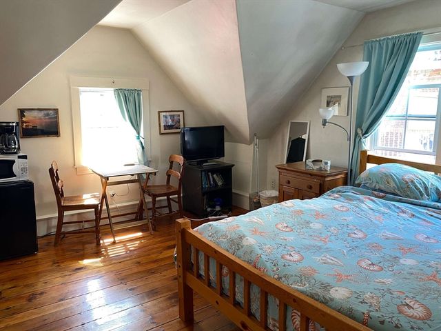 8 May St, Beverly, MA 01915