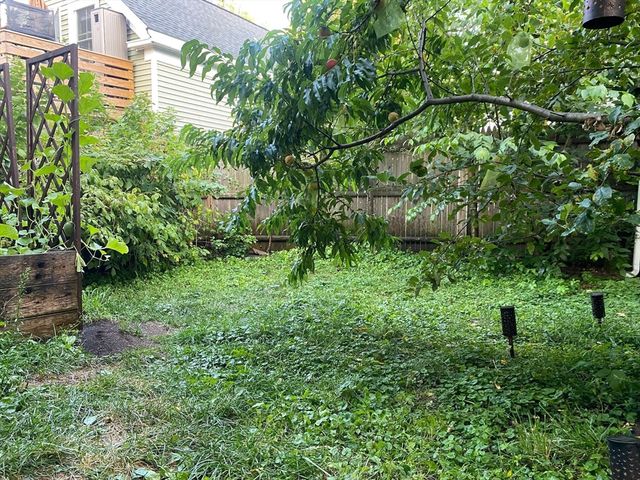 8 May St, Beverly, MA 01915