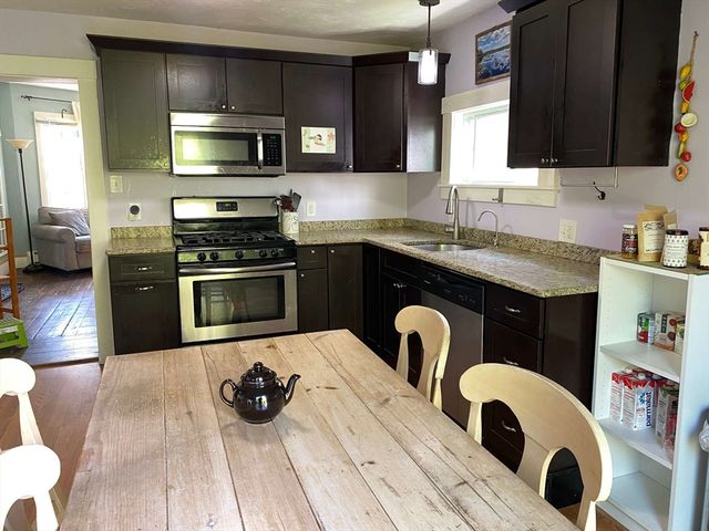8 May St, Beverly, MA 01915
