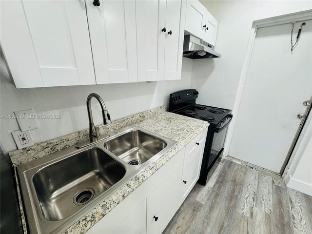 631 NW 11th Ave B, Fort Lauderdale, FL 33311