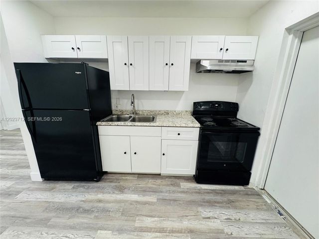 631 NW 11th Ave B, Fort Lauderdale, FL 33311