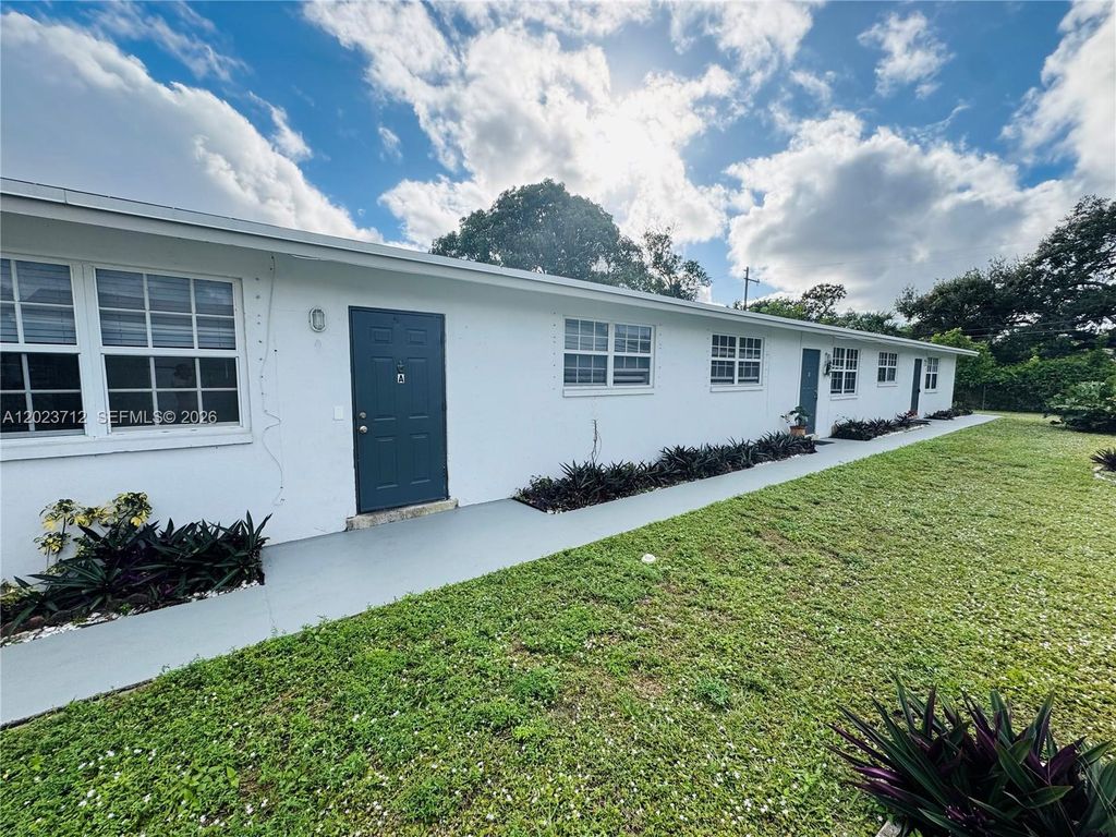631 NW 11th Ave B, Fort Lauderdale, FL 33311