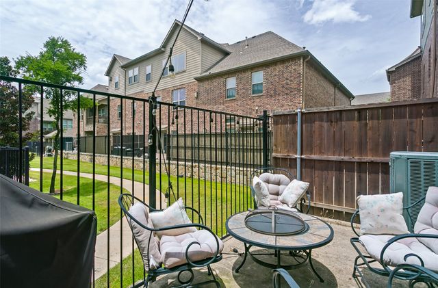 2662 Sherwood Drive, Lewisville, TX 75067