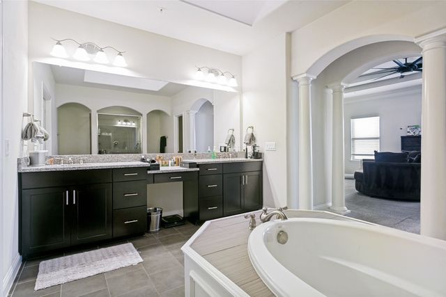 2662 Sherwood Drive, Lewisville, TX 75067
