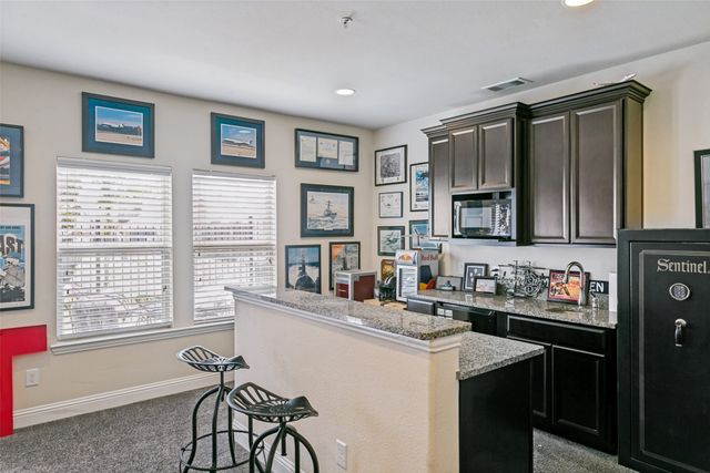 2662 Sherwood Drive, Lewisville, TX 75067