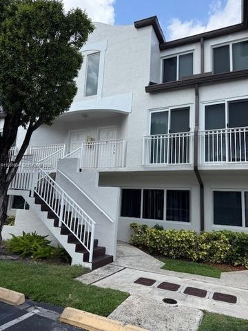 8665 NW 6th Ln 1-103, Miami, FL 33126