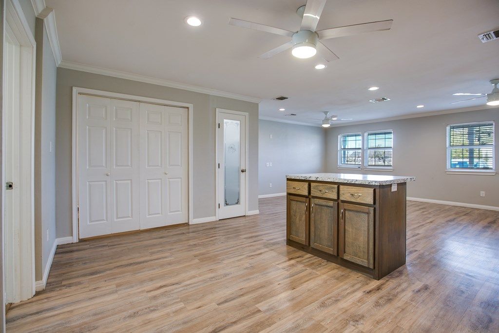 Image 11 of property listing at 1317 N Garfield St, San Angelo, TX 76901