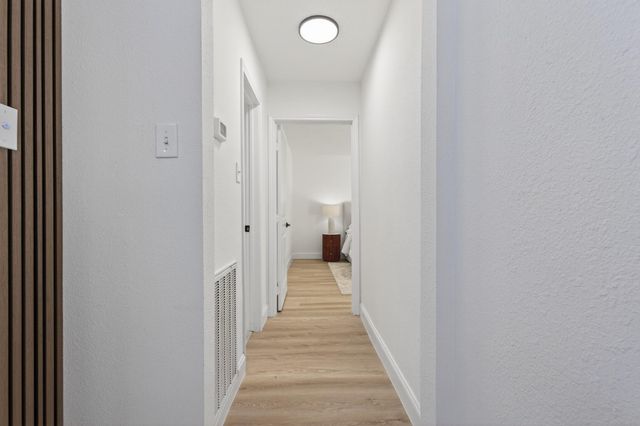 6207 Rollingbrook Drive, Houston, TX 77096