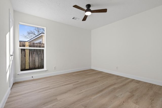 6207 Rollingbrook Drive, Houston, TX 77096