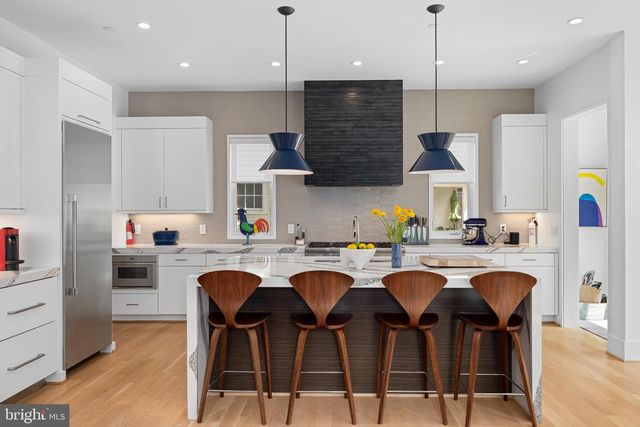 5624 SHERIER PL NW, Washington, DC 20016