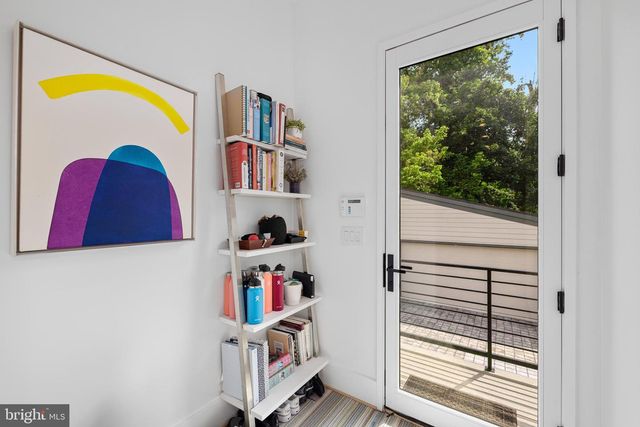 5624 SHERIER PL NW, Washington, DC 20016