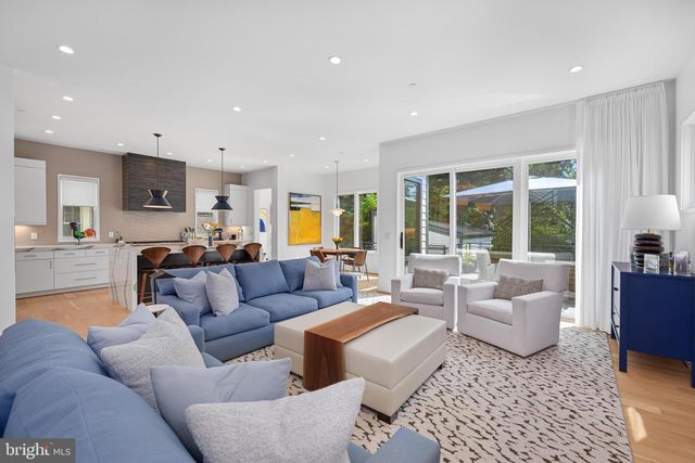 5624 SHERIER PL NW, Washington, DC 20016