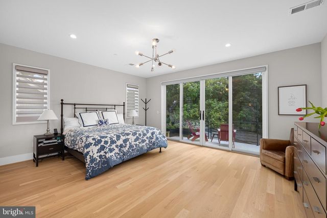 5624 SHERIER PL NW, Washington, DC 20016