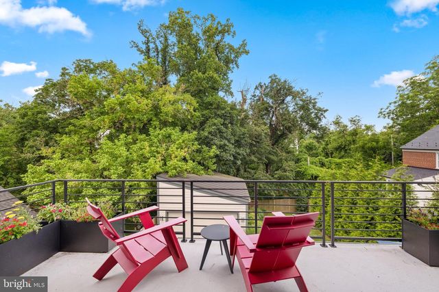 5624 SHERIER PL NW, Washington, DC 20016