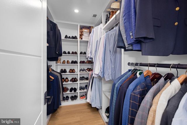 5624 SHERIER PL NW, Washington, DC 20016