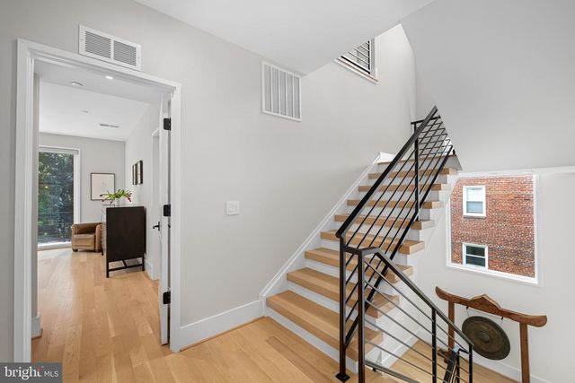 5624 SHERIER PL NW, Washington, DC 20016