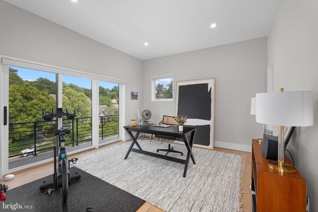 5624 SHERIER PL NW, Washington, DC 20016