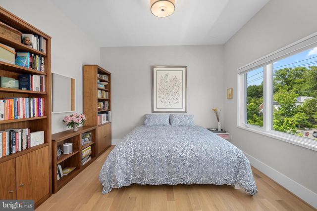 5624 SHERIER PL NW, Washington, DC 20016