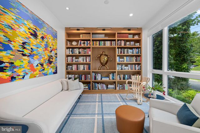 5624 SHERIER PL NW, Washington, DC 20016