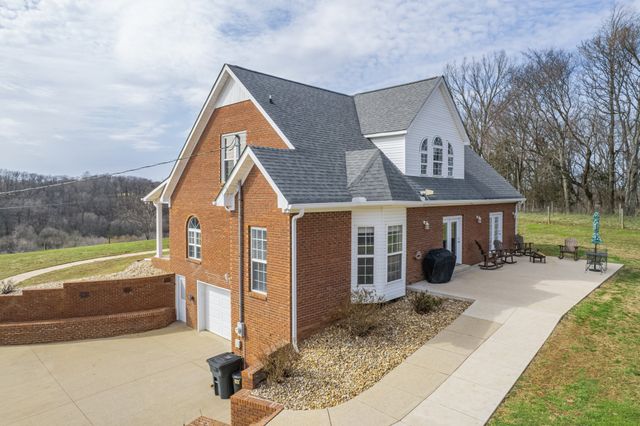 1714 Bear Creek Rd, Culleoka, TN 38451