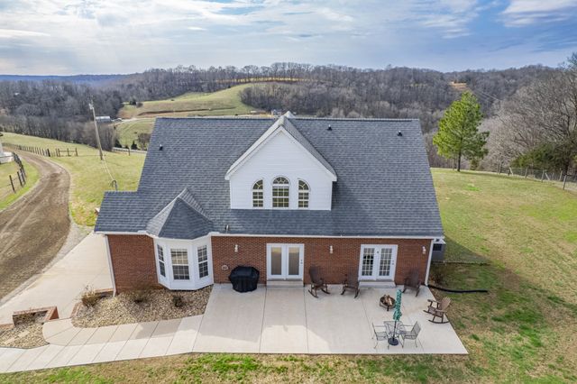 1714 Bear Creek Rd, Culleoka, TN 38451