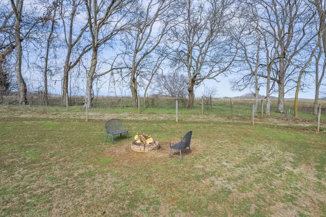1714 Bear Creek Rd, Culleoka, TN 38451