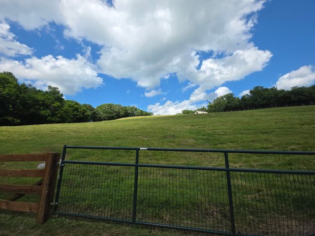 1714 Bear Creek Rd, Culleoka, TN 38451