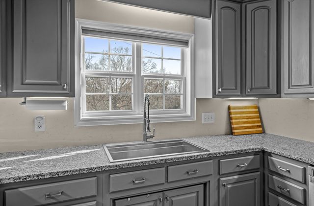 1714 Bear Creek Rd, Culleoka, TN 38451