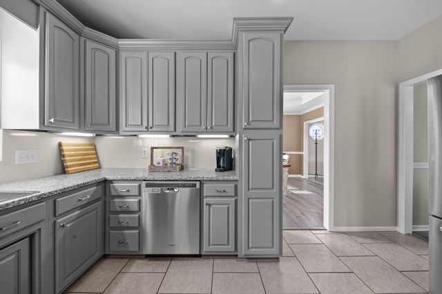 1714 Bear Creek Rd, Culleoka, TN 38451