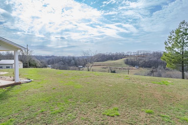 1714 Bear Creek Rd, Culleoka, TN 38451