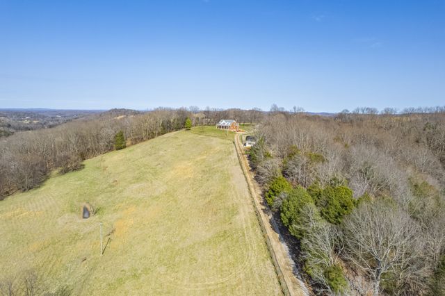 1714 Bear Creek Rd, Culleoka, TN 38451