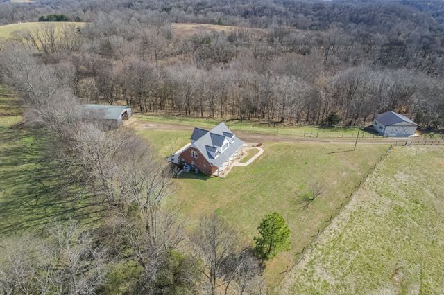 1714 Bear Creek Rd, Culleoka, TN 38451