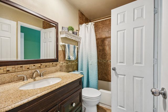 5534 W Celebrity Circle, Hanover Park, IL 60133