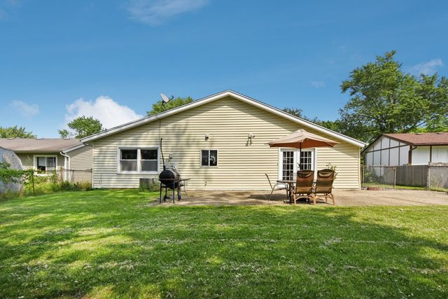 5534 W Celebrity Circle, Hanover Park, IL 60133