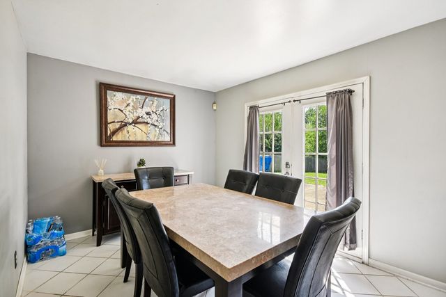 5534 W Celebrity Circle, Hanover Park, IL 60133