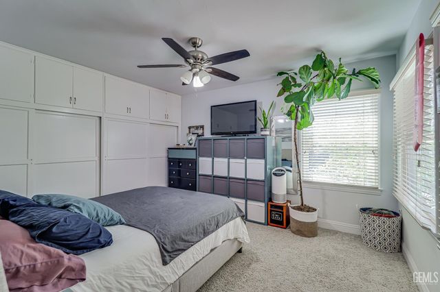 2704 Alturas Drive, Bakersfield, CA 93305