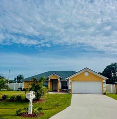 1281 SW San Esteban Avenue, Port St Lucie, FL 34953