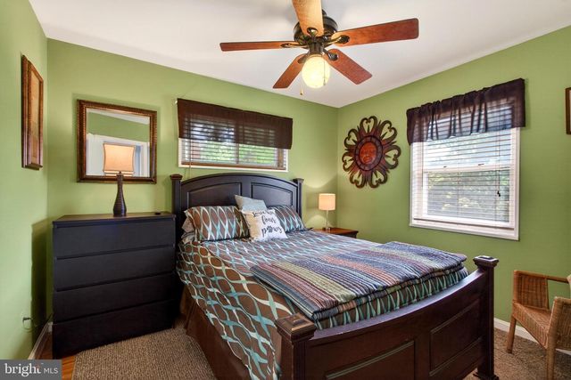 48 GARDEN DR, Alexandria, VA 22304