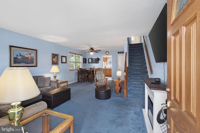 48 GARDEN DR, Alexandria, VA 22304